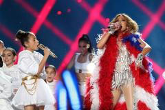 Show Super Bowlu ovládla 11ti letá dcera Jennifer Lopez