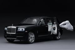 Rolls-Royce Cullinan 1:8 model