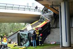 Nehoda autobusu ve Varšavě.