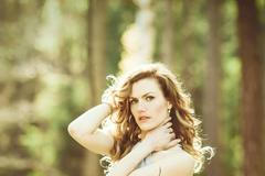 Koukalová rozdává oblečení, Šafářova dostala košem. Sledujte Sportovní Sociál