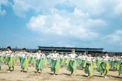 Jednorázové užití / Unikátní barevné fotografie. Před 65 lety se zrodil fenomén spartakiády
