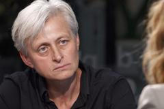 Veselá: Je to holomajzna, ředitelé škol tančí mezi vejci. Rouška je pro žáky bariéra