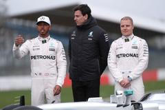 F1 2017: Lewis Hamilton, Toto Wolff a Valtteri Bottas - Mercedes W08 EQ Power+