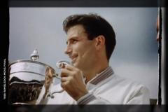 Ashley Cooper o vítězství na Wimbledonu 1958. Sledujte ukázku dokumentu Tennis Australia