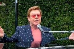 Lady Gaga, Elton John, Stevie Wonder. Hvězdy osmihodinovou show podpořily zdravotníky