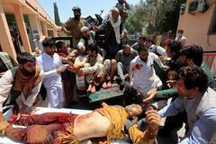 Útok Tálibánu na pohřeb v Afghánistánu.