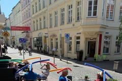 Kavárna v Německu přijala kvůli koronaviru netradiční opatření