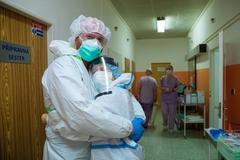 ilustrační Koronavirus, coronavirus, covid19, maska, rouška, nemocnice, Bulovka, Nemocnice Na Bulovce