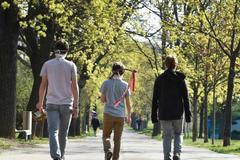 Velikonoce koledníci koronavirus