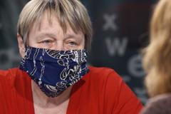 Křeček vede kulturní válku, má potřebu lidi urážet, je to nepřípustné, říká Šabatová