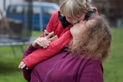 Matka autisty: Až začneme umírat, bude to problém. Autistů přibývá a nikdo to neřeší