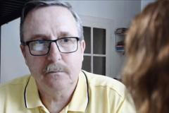 Do školy v roušce? Nechápu. Neumím si představit, co to v dětech vyvolá, říká ředitel