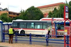 nehoda, Slaný, autobus