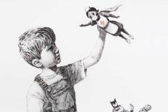 "Díky za všechno, co děláte." Banksy novým dílem vyjádřil vděk britským zdravotníkům