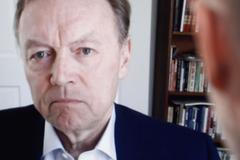 Je to neúcta k vědě. Tvrdit, že virus pochází z laboratoře, je nesmysl, říká Lukeš