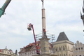 Mariánský sloup znovu na Staroměstském náměstí. Vrátil se po více než sto letech