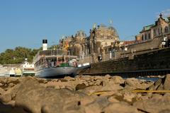 Labe nemá ani metr. V Drážďanech zavádíme chladné uličky, prozrazuje primátor