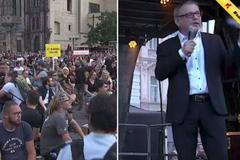 Němci chystají velký “testovací” koncert. My počet lidí nezvýšíme, tvrdil za pískotu Zaorálek