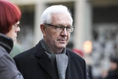 Pohřeb Táňa Fischerová, Krematorium Strašnice - Jiří Drahoš