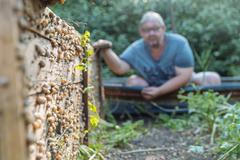 Fotogalerie / Šneci všude kam se jen podíváš. Tak vypadá unikátní pohled do hlemýždí farmy Love Nails v Praze