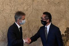 MILOŠ VYSTRČIL, předseda Senát, KCHE LIANG-ŽUEJ, vedoucí Tchajpejské hospodářské a kulturní kanceláře