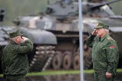 Lukašenko, Bělorusko, armáda