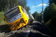 Živě: Další problémy na železnicích. Jak bude ministr Havlíček řešit problémy?