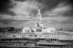 Jednorázové užití / Fotogalerie / Před 65 lety byl ve Varšavě otevřen monumentální Palác kultury a vědy