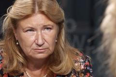 Českou ekonomiku čeká pád. Jak zasáhne centrální banka? Eva Zamrazilová hostem DVTV