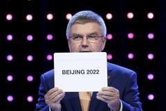 Thomas Bach oznamuje pořadatele Her v roce 2022