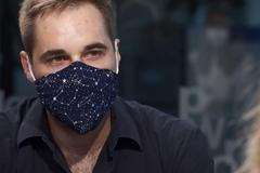 Imunolog: Vakcínu proti covidu bych zavedl jako povinnou, usnuli jsme na vavřínech