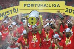 Slavia slaví mistrovský titul po derby se Spartou v červenci 2020