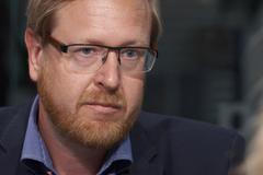 Máme vakcínu, oznámil Putin. Češi se jí dočkají letos a bude nepovinná, míní Dvořáček