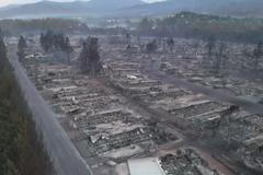 Městečko vypálené do základů. Oregonský Phoenix totálně zničil lesní požár