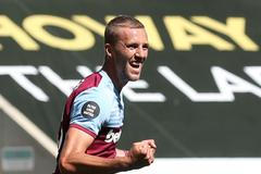 Premier League - Newcastle United v West Ham United