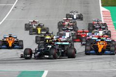 Lewis Hamilton v Mercedesu v GP Rakouska F1 2020