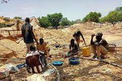 Těžba zlata v Burkině Faso