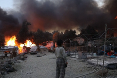 Uprchlický tábor Moria na řeckém ostrově Lesbos zachvátil požár