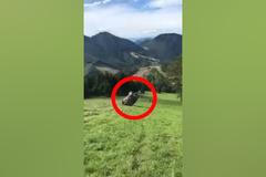 Auto se záchranáři se na sjezdovce v Malé Fatře přetočilo osmkrát přes střechu