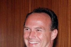 Sebevraždy sportovců (Dušan Pašek, hokejista a funkcionář)