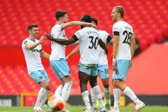 Manchester United vs. West Ham United (léto 2020)