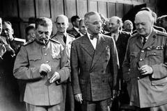 Foto / Postupimská konference 17. 7. 1945 – 2. 8. 1945