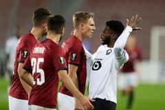 fotbal, Evropská liga 2020/2021, Sparta Praha - Lille, Bořek Dočkal, Jonathan Bamba