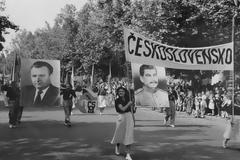 Gottwald a Stalin - Československo - kult osobnosti