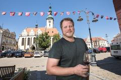 Gastropodnikatel Jan Čulík, Tábor, vinny bar Thir