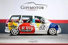 Závodní Peugeot 806