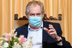 Blatný vs. Sputnik. Ustojí ministr tlak z Hradu, nebo si Zeman prosadí svou?