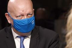 Petráček: Křivka může klesat po 20. listopadu, ventilátorů vyrobíme desítky týdně