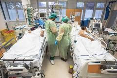 Další rekordní čísla nakažených. Zkrotí koronavirus nový ministr Blatný?