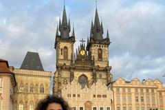 Demonstrace Arménů na Staroměstském náměstí.